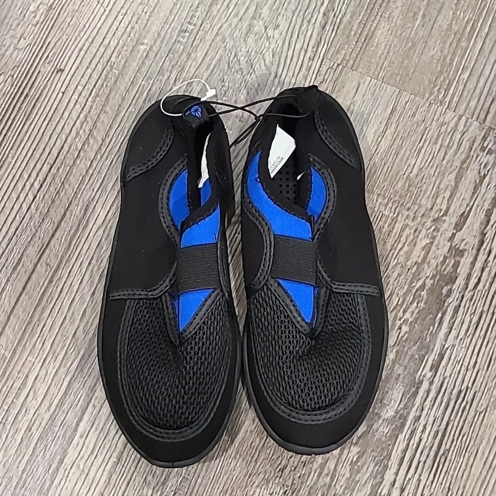 O'Rageous Boys' Drainage Aquasock Water Shoes